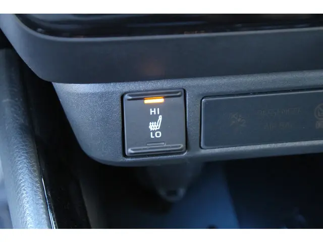 Toyota Yaris 1.5 Hybrid Executive 2022 Hybride Benzine 17