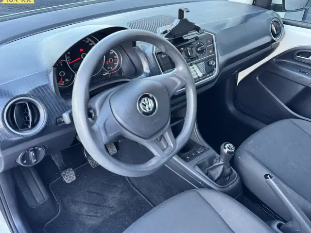 Volkswagen up! 1.0 BMT 60pk move up! 2019 Benzine 5