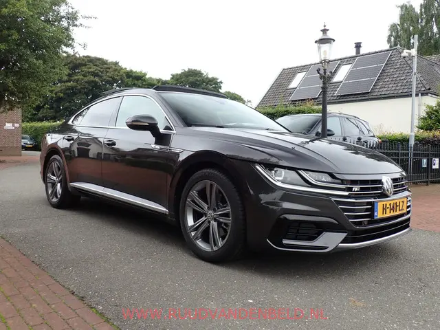Volkswagen Arteon 2.0TSI R-LINE 2019 Benzine 3