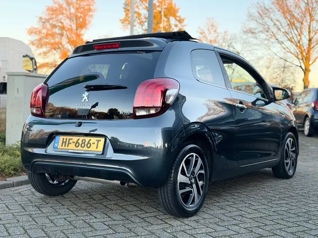 Peugeot 108 1.2 VTi Allure cabriolet airco 2014 Benzine 7