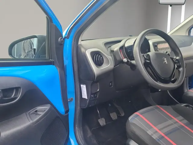 Peugeot 108 1.0 e-VTi Active 2015 Benzine 14