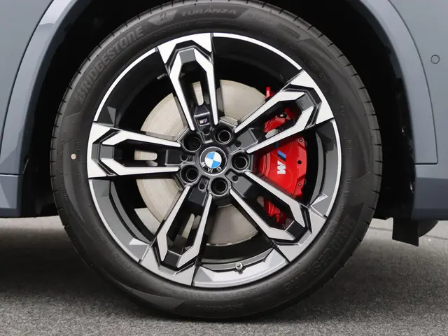 BMW X1 xDrive25e 2025 Hybride Benzine 22