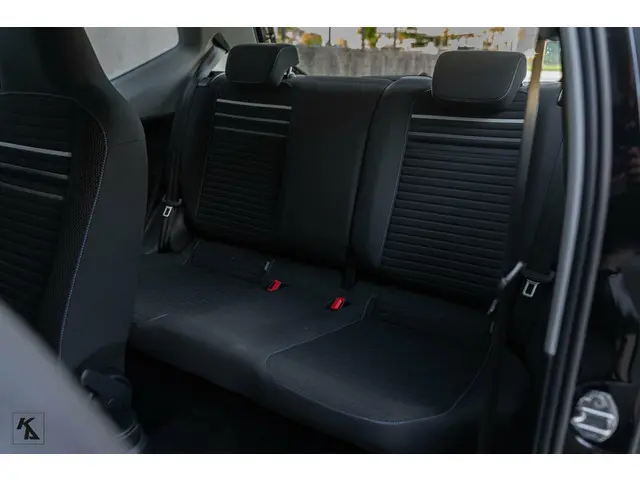 Volkswagen up! 1.0 2014 | CUP Up! | Pano | Lage KM 2014 Benzine 35