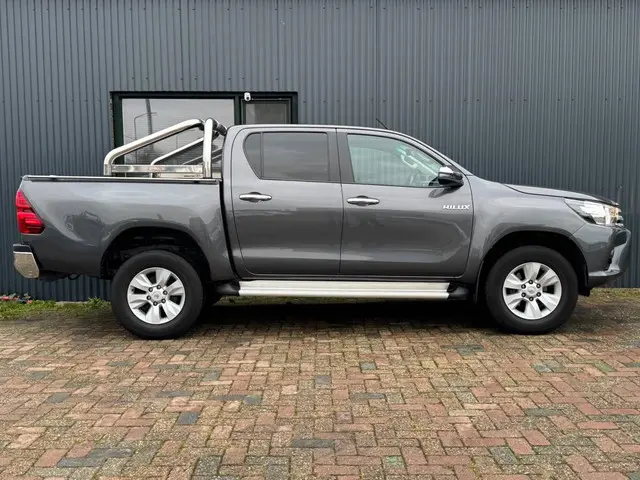 Toyota Hilux 2.4 D-4D-F Double Cab 2P NAP 2018 Diesel 4