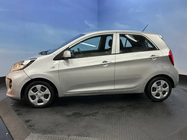 Kia Picanto 1.0 CVVT Summer Edition 2016 Benzine 2