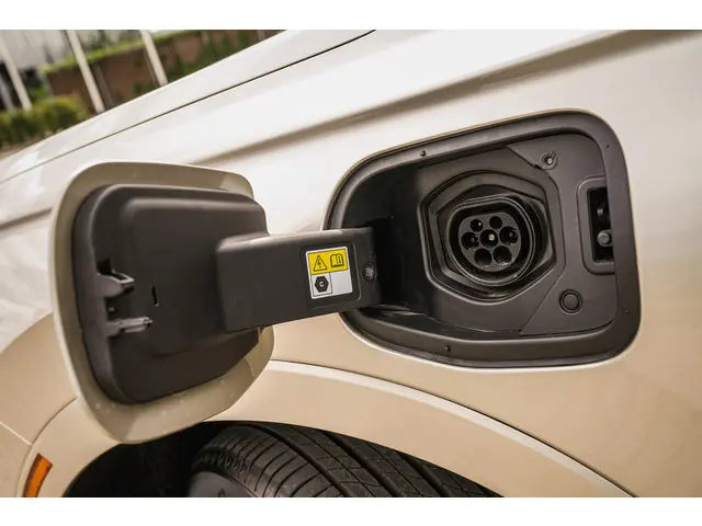 Honda CR-V 2.0i e:PHEV ADVANCE TECH 2025 Hybride Benzine 37