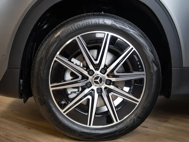Mercedes-Benz EQB 250+ AMG Line 2024 Elektrisch 10