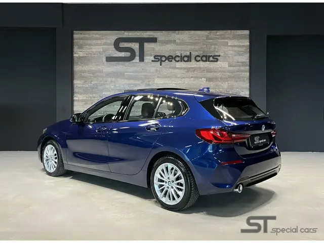 BMW 1 Serie 118i Sport Line|Pano|Leder|HUD 2020 Benzine 6