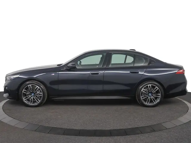 BMW i5 Sedan xDrive40 2025 Elektrisch 3