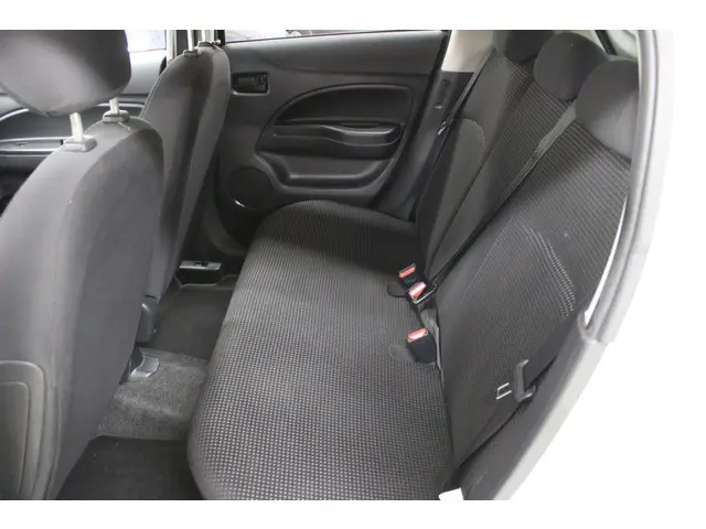 Mitsubishi Space Star 1.2 Intense Automaat 2014 Benzine 6