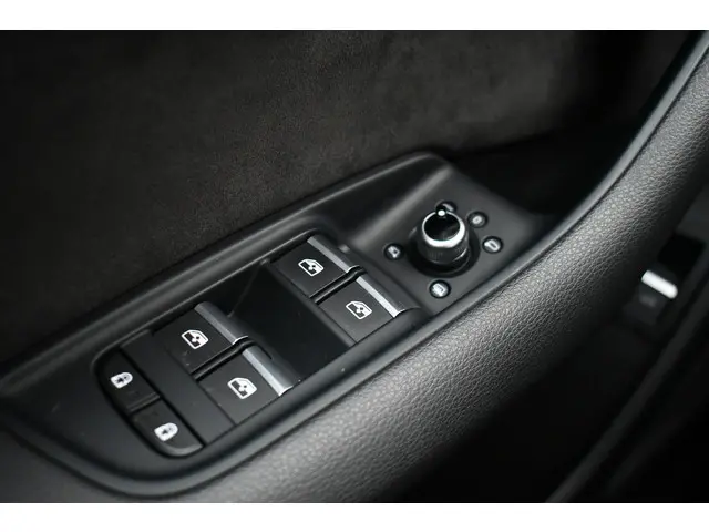 Audi Q7 55 TFSI e quattro S-Line 2021 Hybride Benzine 24