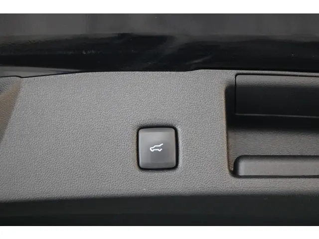 Ford Kuga 2.5 PHEV Vignale 2024 Hybride Benzine 41