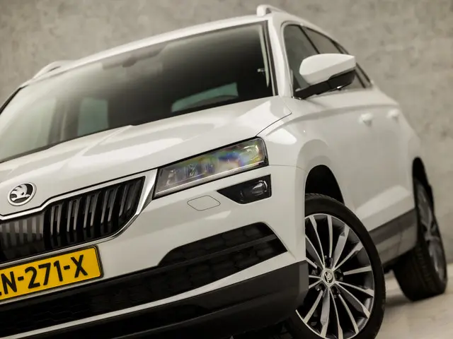 Škoda Karoq 1.0 TSI Sport Deluxe 2019 Benzine 33