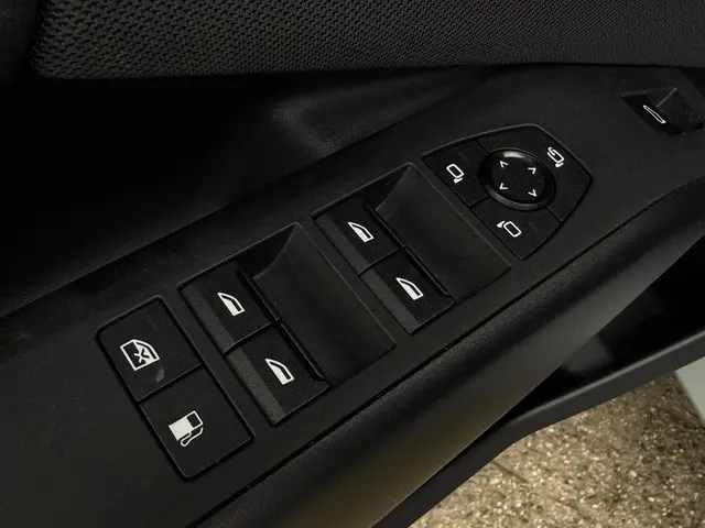 BMW X3 30e xDrive 2025 Hybride Benzine 32