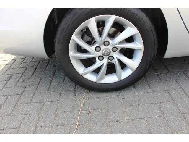 Opel Astra Sports Tourer 1.2 Edition 131PK 2020 Benzine 14