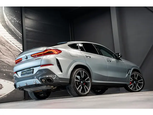 BMW X6 M60i xDrive 2023 Benzine 22