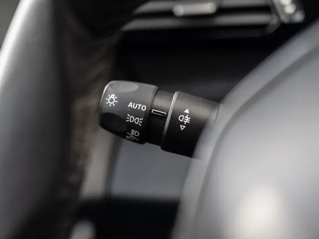 Peugeot 308 YHZT-D21700 2024 Diesel 30