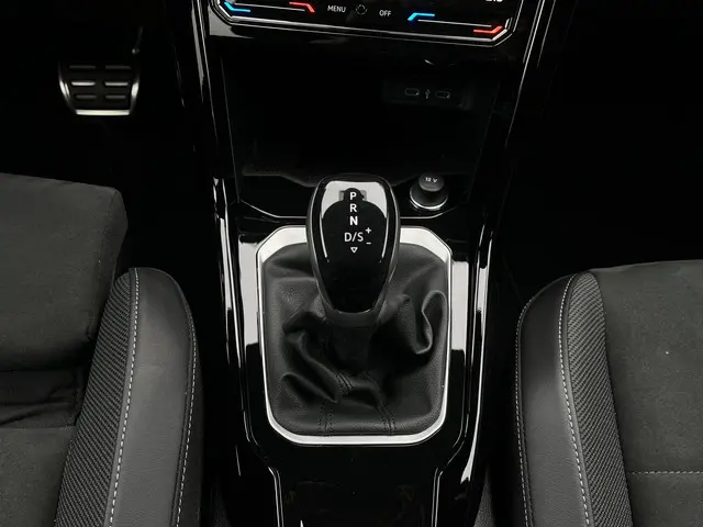 Volkswagen T-Roc 1.5 TSI R-Line Edition 2025 Benzine 23