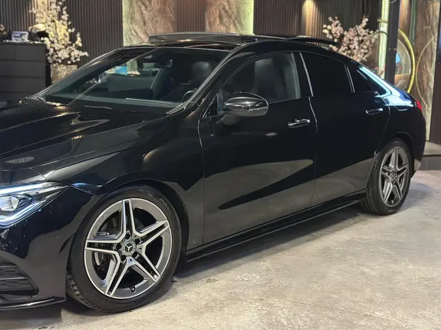 Mercedes-Benz CLA 180 AMG|PANO|SFEER|BOMVOL! 2022 Benzine 6