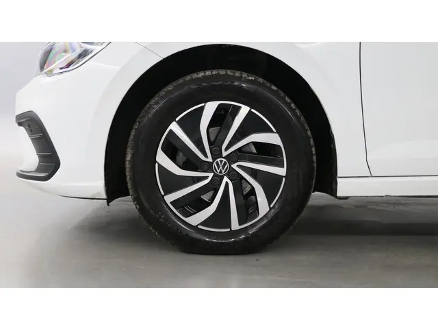 Volkswagen Polo 1.0 TSI 95pk Life Business 2024 Benzine 11