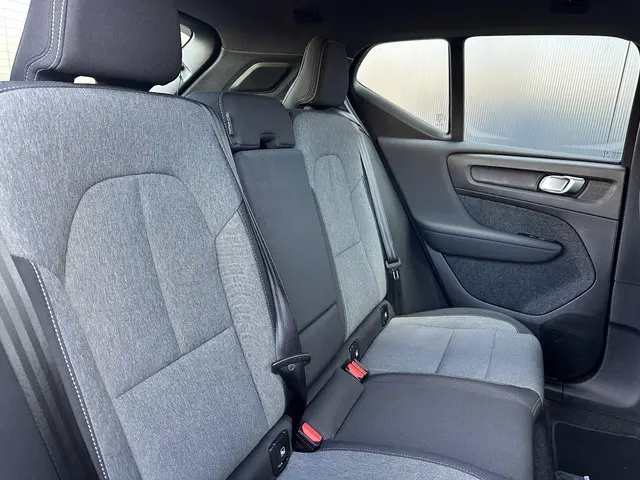 Volvo XC40 2.0 B4 Plus Dark 2025 Benzine 7