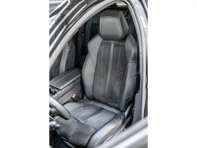 Peugeot 3008 1.6 HYbrid 225 GT 2023 Hybride Benzine 15
