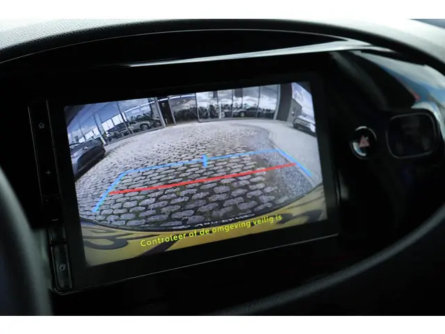 Toyota Aygo X 1.0 VVT-i MT Play, 2024 Benzine 4