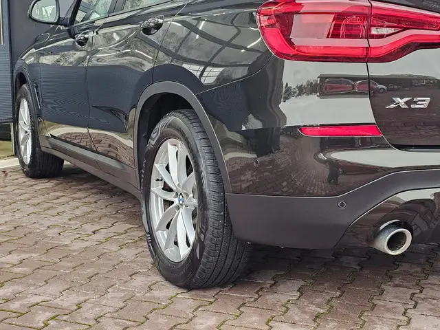 BMW X3 xDrive20i High Executive 2018 Benzine 42