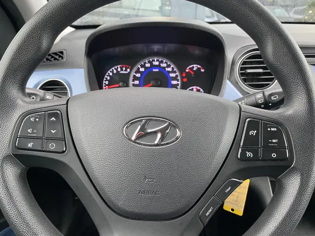 Hyundai i10 1.0i i-Motion Comfort 2016 Benzine 18