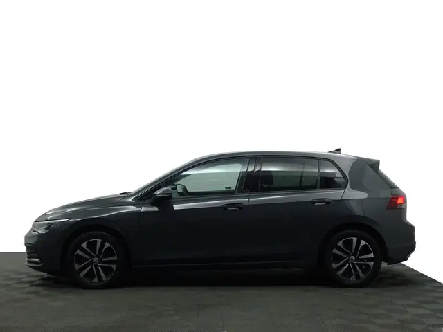 Volkswagen Golf 1.5 TSI Advance- 2022 Benzine 33