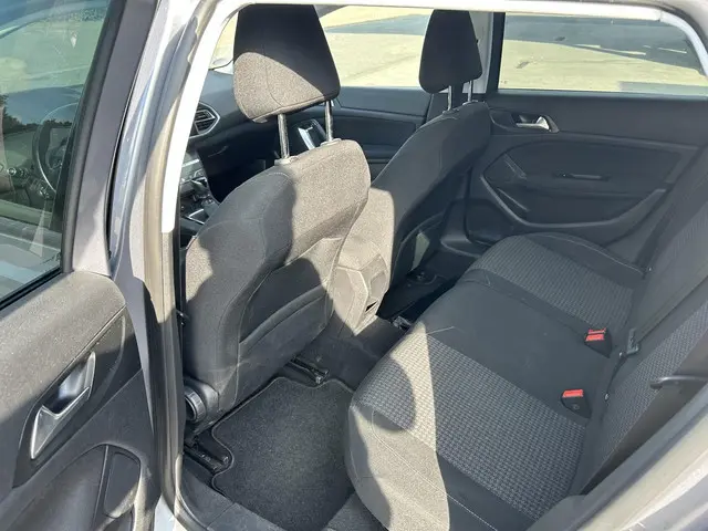 Peugeot 308 SW 1.2 PureTech Active Pack 2020 Benzine 9