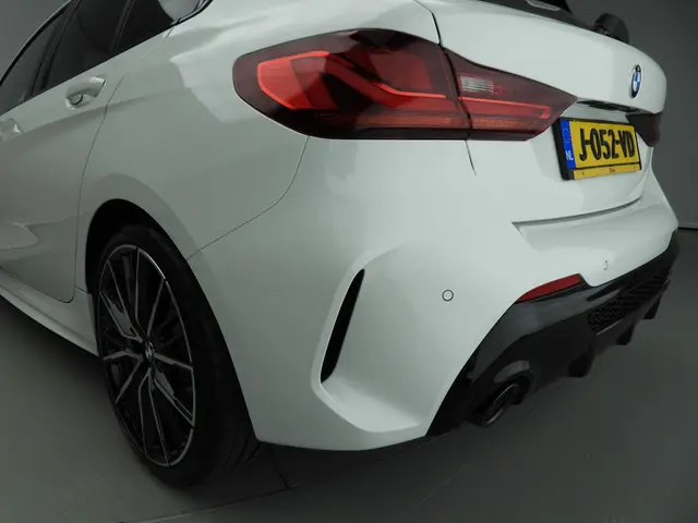 BMW 1 Serie 118i Automaat M Sport Plus 2020 Benzine 39