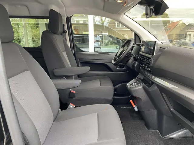 Peugeot Expert 2.0 BlueHDi 180 S&S L3 DC 2024 Diesel 7