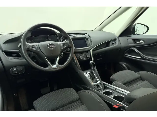 Opel Zafira 1.6 Turbo Business Executive 2017 Benzine 16