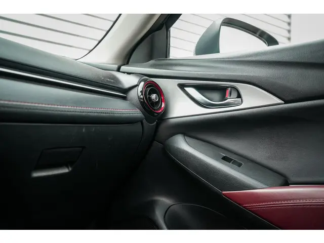 Mazda CX-3 2.0 SkyActiv-G 150 GT-M 4WD 2016 Benzine 25