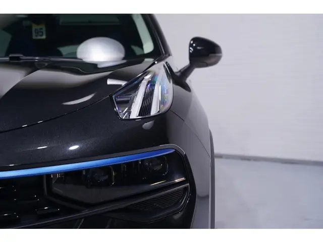 Lynk & Co 01 1.5 2023 Hybride Benzine 11