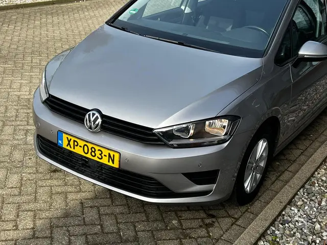 Volkswagen Golf Sportsvan 1.2 TSI Highline 2015 Benzine 2