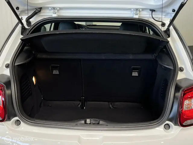 Citroën DS3 1.4 HDiF Chic 2014 Diesel 19