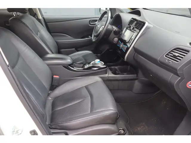 Nissan Leaf Tekna 30 kWh 2016 Elektrisch 11