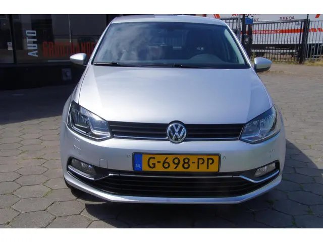 Volkswagen Polo 1.0 Trendline 2014 Benzine 3
