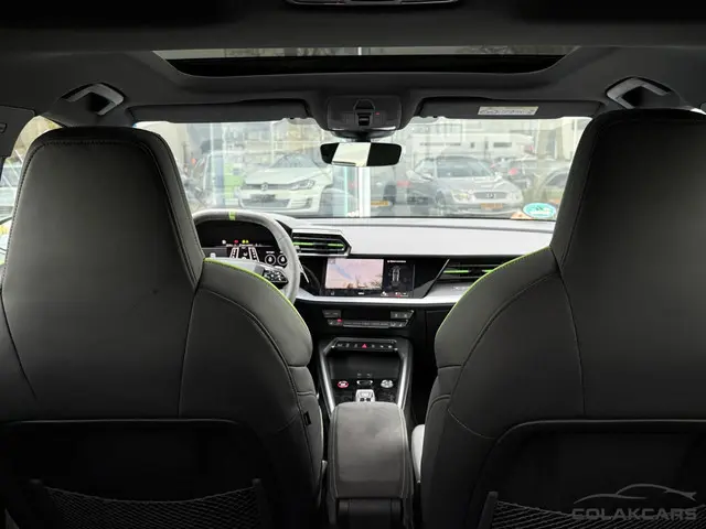 Audi RS3 2.5 TFSI RS 3 quattro 2025 Benzine 69