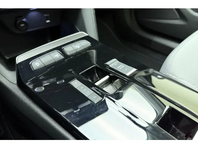 Opel Mokka 1.2 Turbo Elegance 2022 Benzine 25