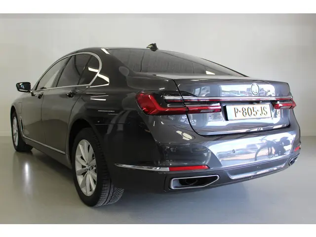 BMW 7 Serie 745e High Executive 2022 Hybride Benzine 5