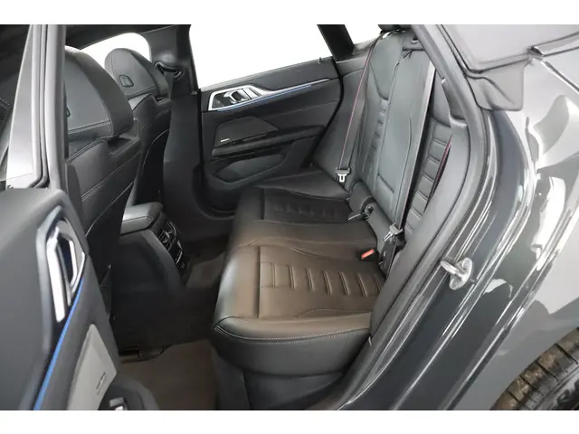 BMW i4 eDrive40 High Executive 84 kWh 2022 Elektrisch 15