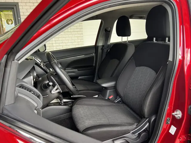 Mitsubishi ASX 2.0 Pure 2020 Benzine 27