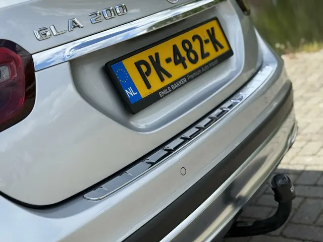 Mercedes-Benz GLA 200 Prestige 2016 Benzine 19