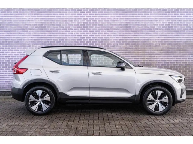 Volvo XC40 2.0 B4 Plus Dark 2024 Benzine 6