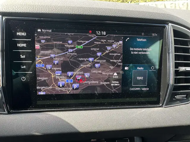 Škoda Karoq | AIRCO | NAVI | CC | ZETEL VW + STUUR 2018 Diesel 14