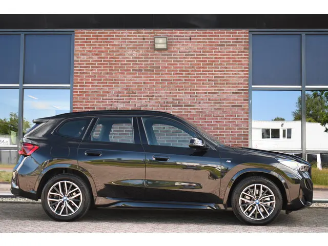 BMW X1 xDrive25e M-Sport 2024 Hybride Benzine 46