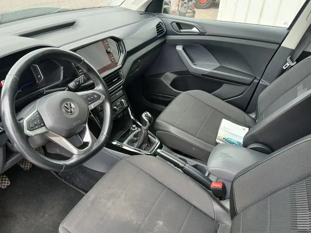 Volkswagen T-Cross 1.0 TSI Life SCHADEAUTO!!! 2019 Benzine 15
